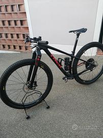 MTB Trek carbonio