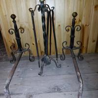 Alari in ferro battuto per camino