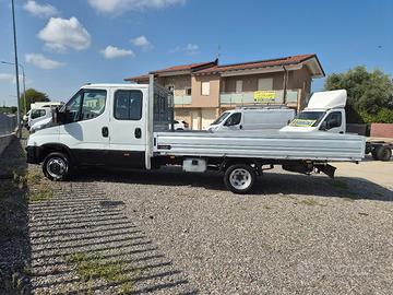 IVECO DAILY DOPPIA CABINA 7 POSTI 