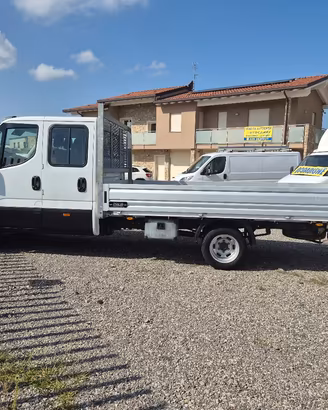IVECO DAILY DOPPIA CABINA 7 POSTI 