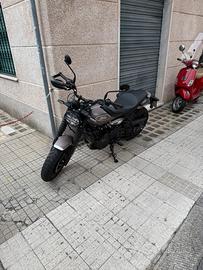 Royal Enfield Guerrilla 450 2025