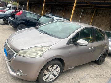 Peugeot 208 I 1.4 HDI