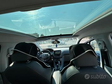 Peugeot 208 2012 - full Optional- Neopatentato