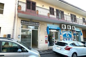 Bottega 1 luce - Pedara Centro