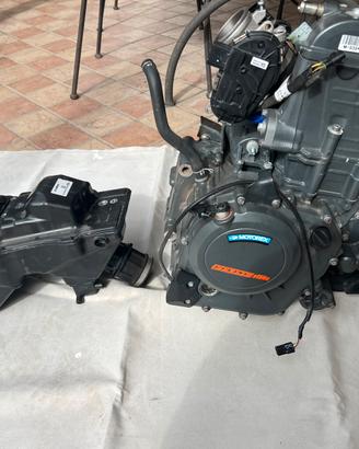 BLOCCO MOTORE DUKE 390