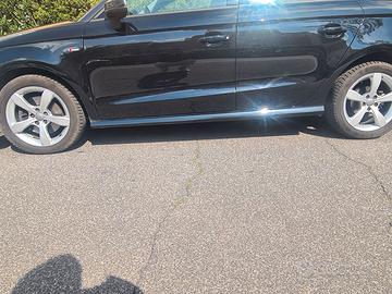 Pneumatici invernali con cerchi in lega AUDI