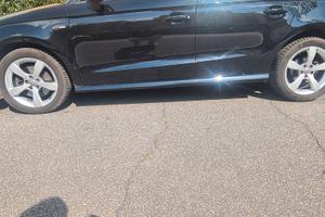 Pneumatici invernali con cerchi in lega AUDI