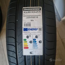 4 pneumatici turanza 6 bridgestone  225/55R18