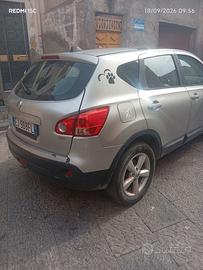 Auto Nissan Qashqai