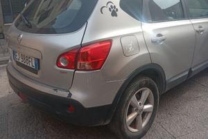 Auto Nissan Qashqai