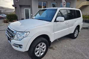 Mitsubishi Pajero 3.2 DI-D 16V aut. 5p. Instyle DP