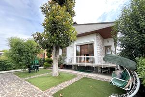 VILLA SINGOLA A CARPENEDOLO