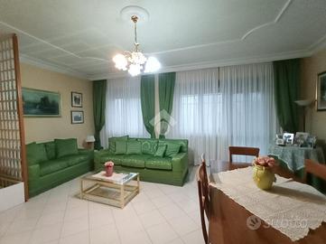 VILLA A SCHIERA A SAN VITO ROMANO