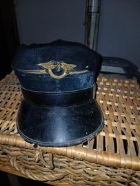 capello capo stazione anni 50 