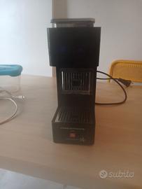 macchinetta a capsule del caffe