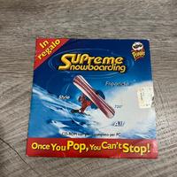 Supreme Snowboarding omaggio Pringles