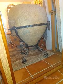 Antica anfora braciere