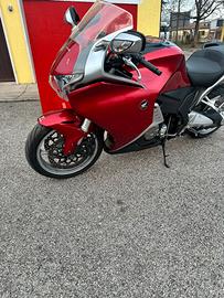 honda VFR1200F