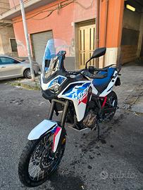 Africa Twin DCT ES 2025