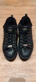 Sneakers GUESS TERRIA NERE con pelliccia