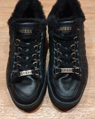 Sneakers GUESS TERRIA NERE con pelliccia