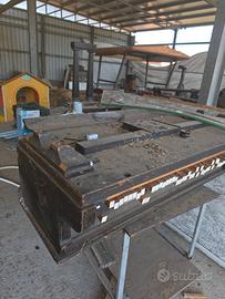 Pianoforte vintage da restaurare