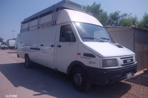 Iveco turbo daily prolungato con tenda