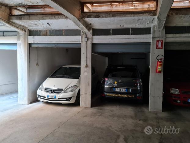 GARAGE in CENTRO A UDINE