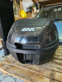 Bauletto GIVI MONOLOCK senza chiusura e chiave