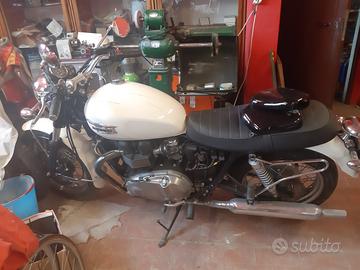 moto bonneville 900
