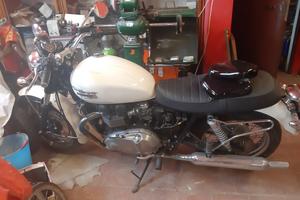 moto bonneville 900