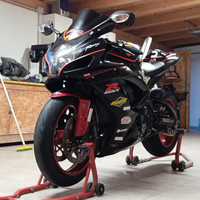 Suzuki GSX -R
