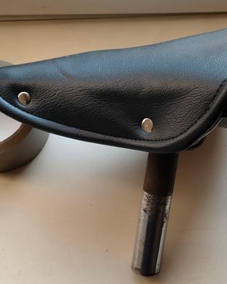 Sella bici in pelle nera
