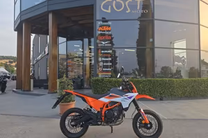 KTM 390 SMC R