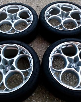 CERCHI E GOMME 21 ORIGINALI ALFA ROMEO COD:1531