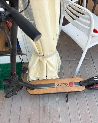 Monopattino elettrico kronos 2.0