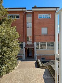 Nuova comunità-56 mq con balcone-via L.da Vinci