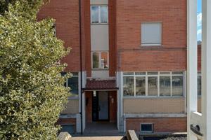 Nuova comunità-56 mq con balcone-via L.da Vinci