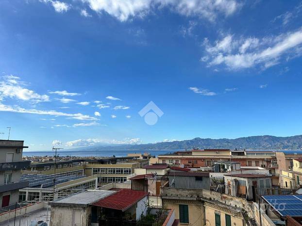 3 LOCALI A REGGIO DI CALABRIA