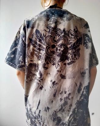 Maglietta personalizzata Bleach DIY