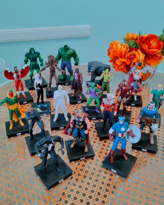 Lotto 20 Statue Marvel + 3 in Omaggio da riparare 