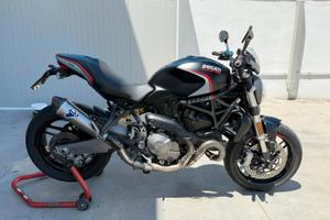 Ducati Monster 821 STEALTH CONDIZIONI DA VETRINA