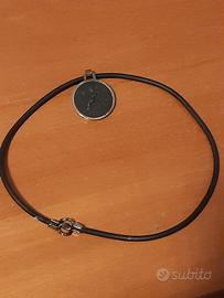 Ciondolo con moneta greca