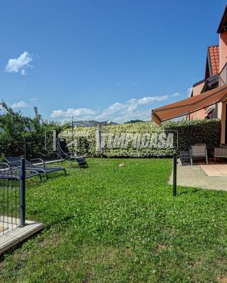 Villa a Schiera a Brezzo di Bedero