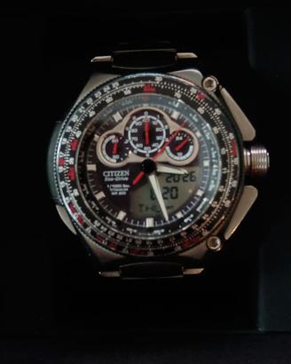 Citizen Promaster Titanio Eco-Drive "Bullhead" JW0