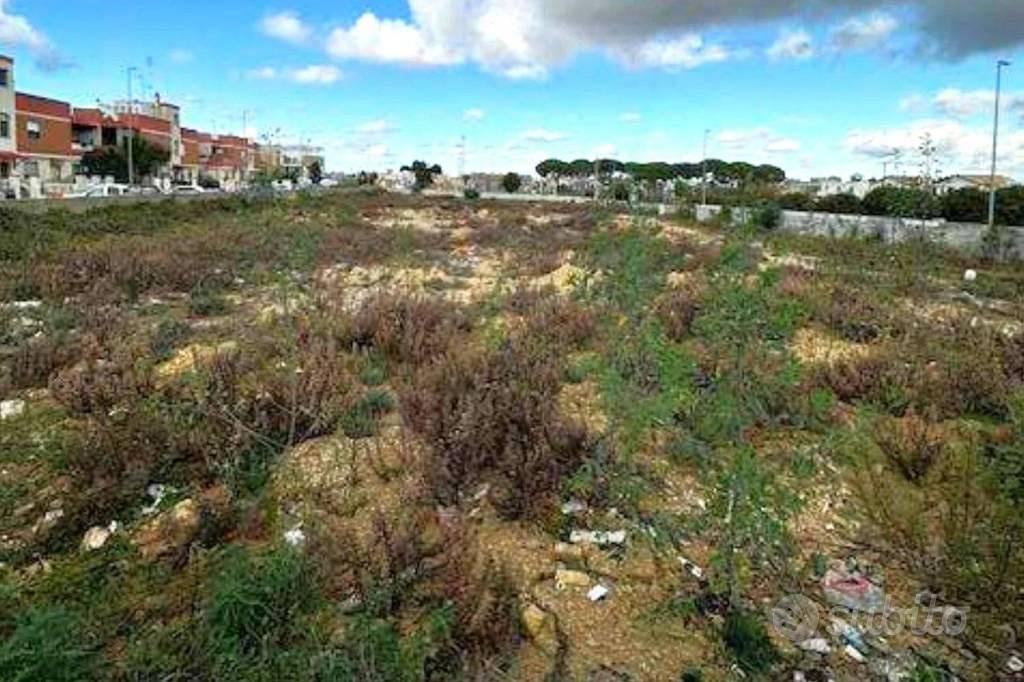 Immobile in asta di 1652 m² a Cavallino - Altro