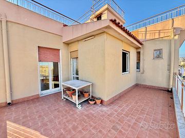 Attico / Mansarda di 68 m² con 3 locali a Catania