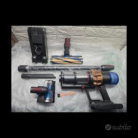 scopa elettrica dyson v15 detec absolute Nuova!