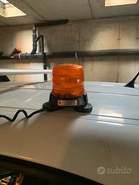 Lampeggiante arancione con cavi