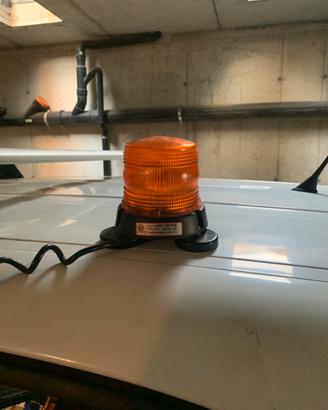 Lampeggiante arancione con cavi